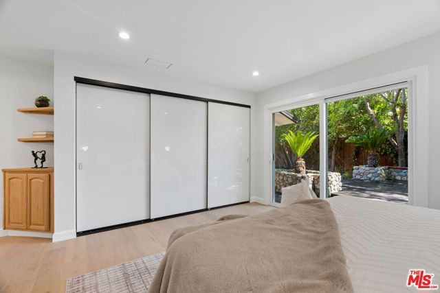1920 N Altadena Drive, Pasadena, CA 91107