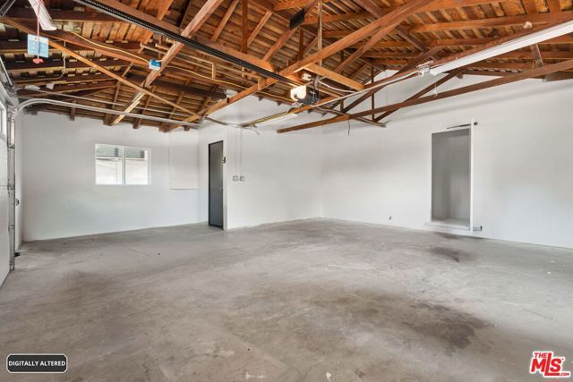 1920 N Altadena Drive, Pasadena, CA 91107