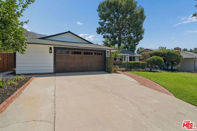 1920 N Altadena Drive, Pasadena, CA 91107