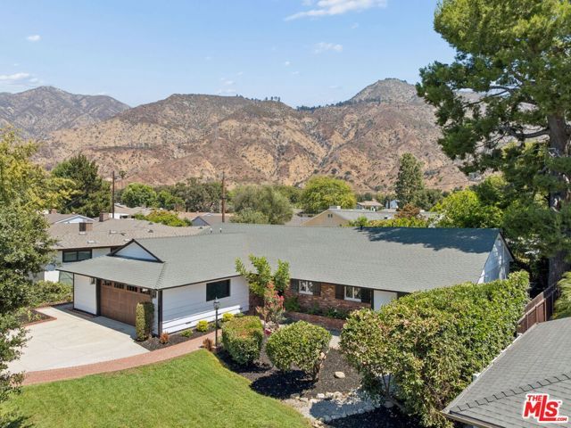 1920 N Altadena Drive, Pasadena, CA 91107