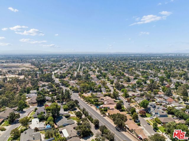 1920 N Altadena Drive, Pasadena, CA 91107