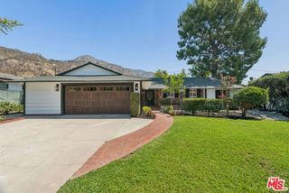 1920 N Altadena Drive, Pasadena, CA 91107