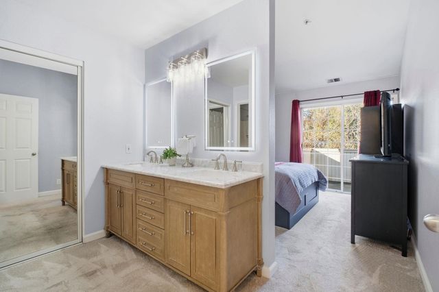 22555 Center St 211, Hayward, CA 94541