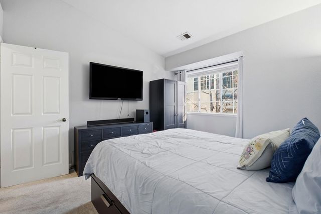 22555 Center St 211, Hayward, CA 94541