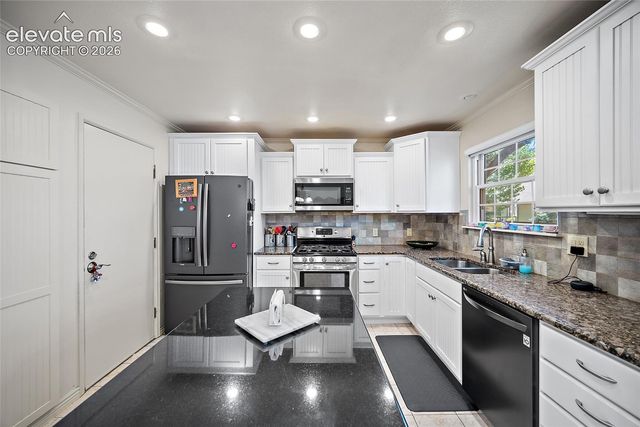 180 Cobblestone Drive, Colorado Springs, CO 80906