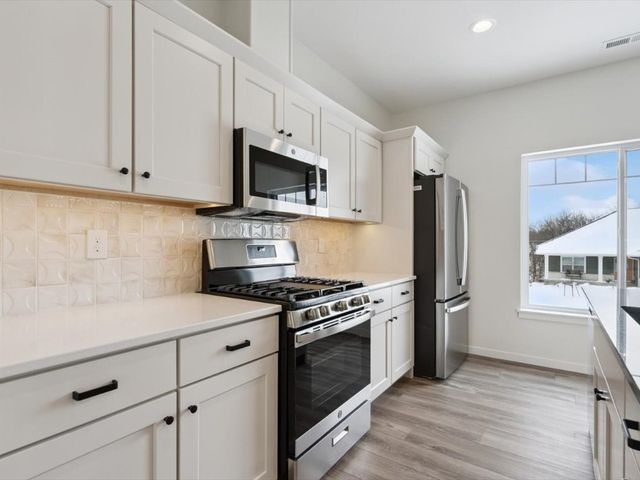 944 Dubs Drive, Iowa City, IA 52246