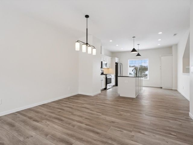 944 Dubs Drive, Iowa City, IA 52246