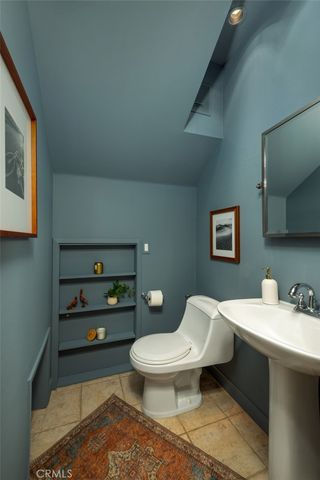 520 S Barrington Avenue 116, Los Angeles, CA 90049