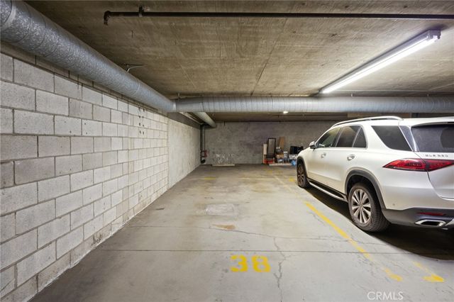 520 S Barrington Avenue 116, Los Angeles, CA 90049