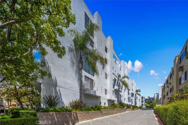 520 S Barrington Avenue 116, Los Angeles, CA 90049