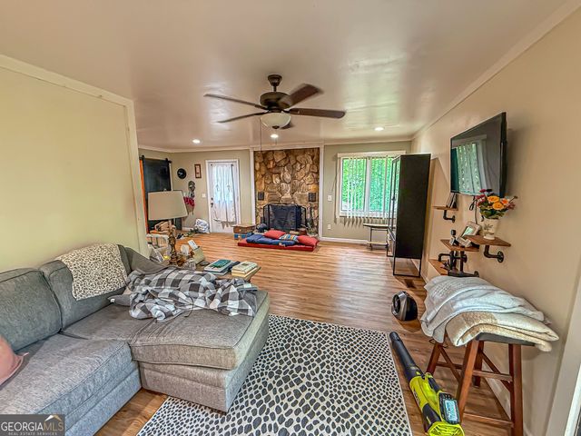 407 Hillside Drive, Clayton, GA 30525