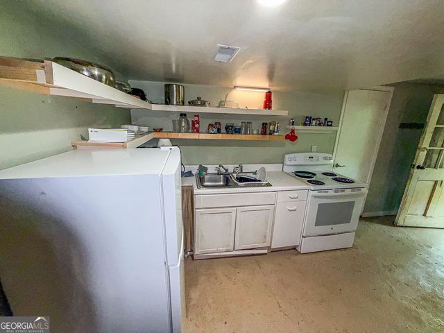 407 Hillside Drive, Clayton, GA 30525