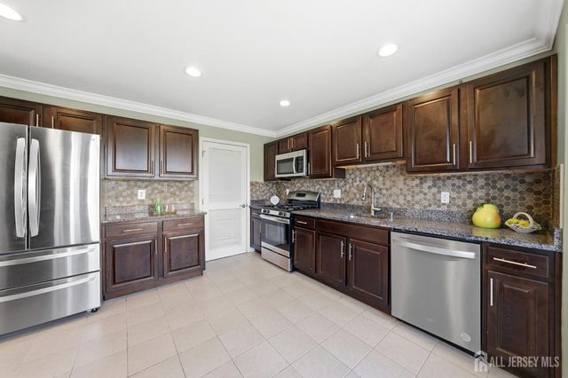 717 Stony Brook Way, North Brunswick, NJ 08902