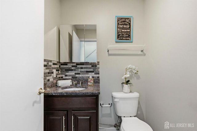 717 Stony Brook Way, North Brunswick, NJ 08902