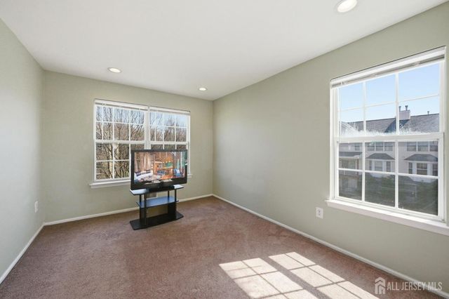 717 Stony Brook Way, North Brunswick, NJ 08902