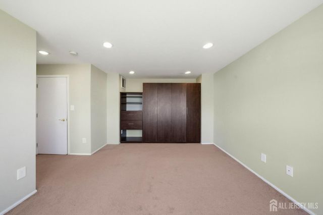 717 Stony Brook Way, North Brunswick, NJ 08902