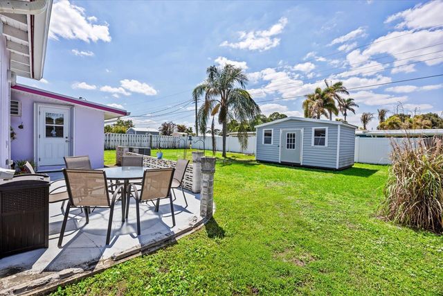 2872 SE Wiltshire Terrace, Port St. Lucie, Port St Lucie, FL 34952