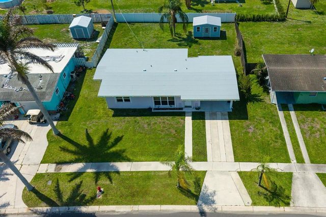 2872 SE Wiltshire Terrace, Port St. Lucie, Port St Lucie, FL 34952