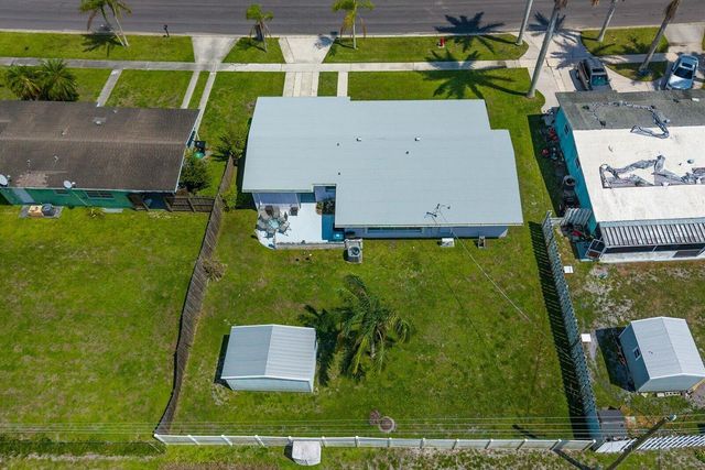 2872 SE Wiltshire Terrace, Port St. Lucie, Port St Lucie, FL 34952