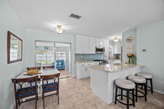 2872 SE Wiltshire Terrace, Port St. Lucie, Port St Lucie, FL 34952