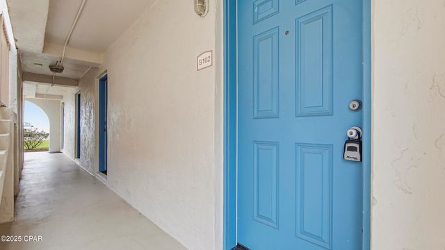 2100 W Beach Drive S102, Panama City, FL 32401