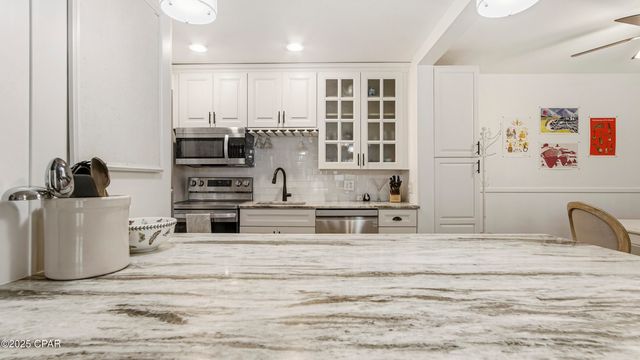 2100 W Beach Drive S102, Panama City, FL 32401