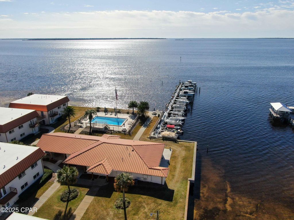 2100 W Beach Drive S102, Panama City, FL 32401