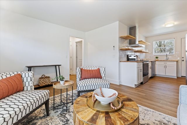 627 Shelby Ave Apt 3, Nashville, TN 37206