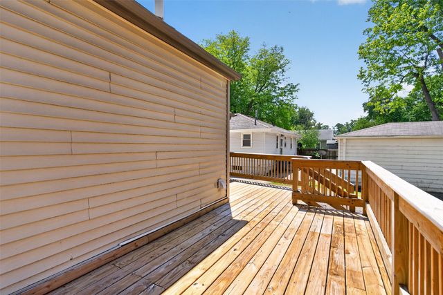 2010 E 25th Street, Des Moines, IA 50317