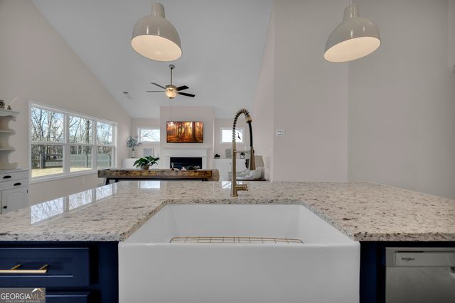 214 Franklin Hills Drive, Carnesville, GA 30521