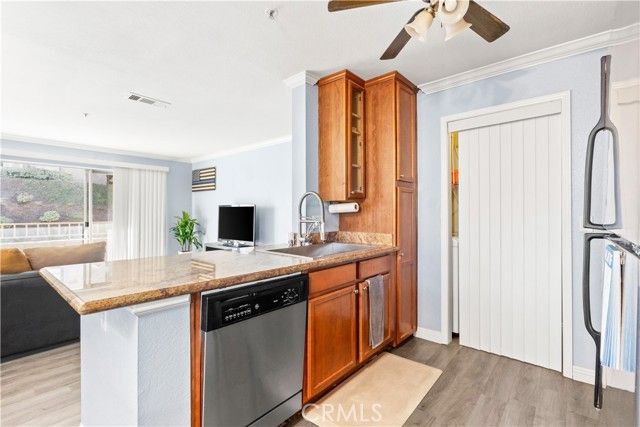 1980 Las Colinas 208, Corona, CA 92879