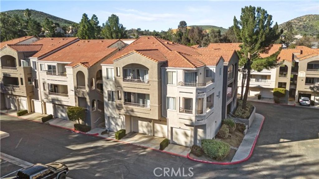 1980 Las Colinas 208, Corona, CA 92879