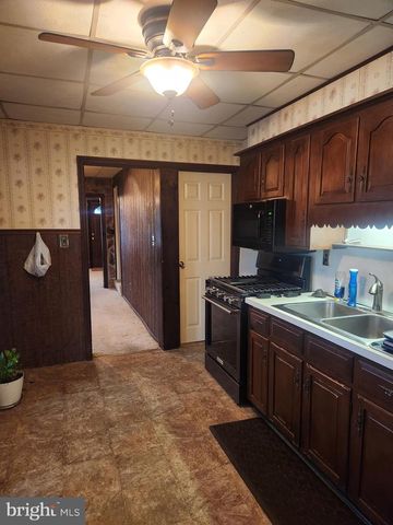 536 ESSEX ST, Marietta, PA 17547