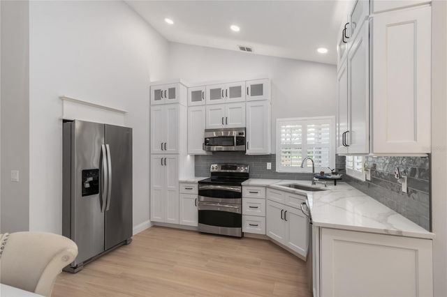 10516 SW 27TH AVENUE, Ocala, FL 34476