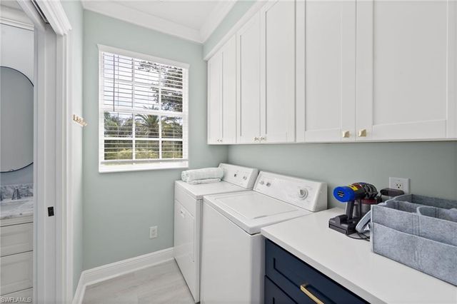 5453 Cove CIR # 103, Naples, FL 34119