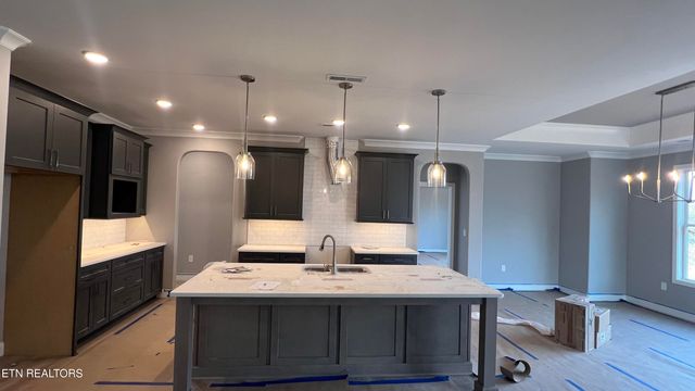 219 Bittersweet Lane, Lenoir City, TN 37771