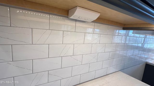 219 Bittersweet Lane, Lenoir City, TN 37771