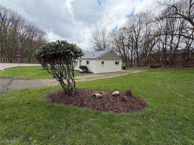 1610 Connecticut Avenue SE, Massillon, OH 44646
