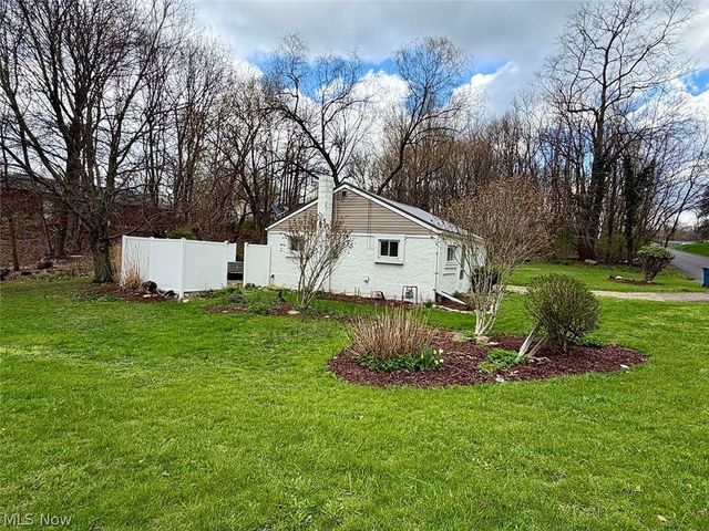 1610 Connecticut Avenue SE, Massillon, OH 44646
