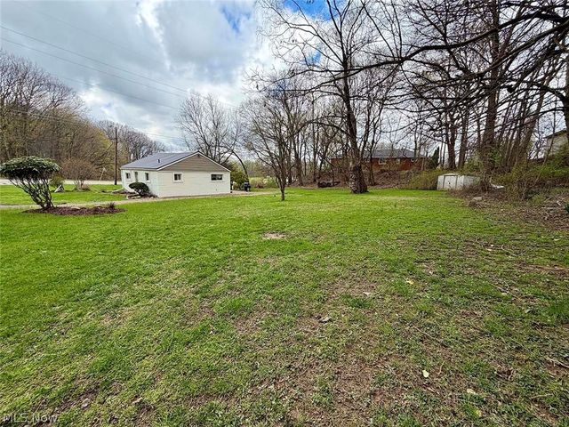 1610 Connecticut Avenue SE, Massillon, OH 44646