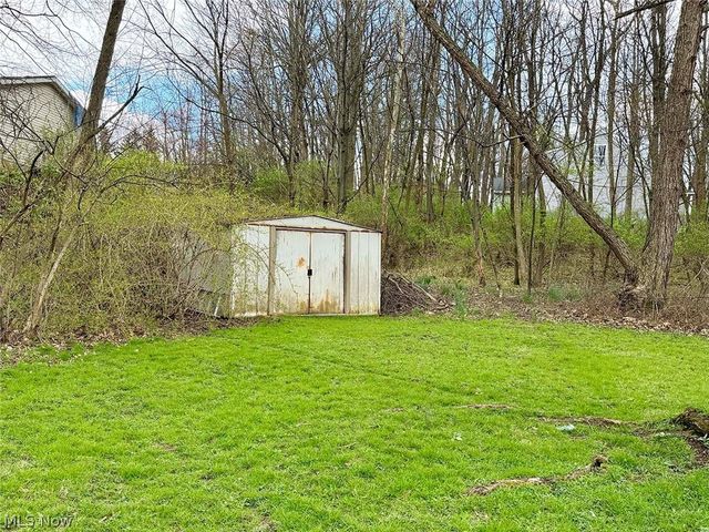 1610 Connecticut Avenue SE, Massillon, OH 44646