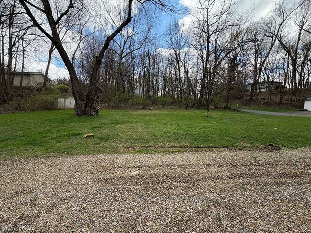 1610 Connecticut Avenue SE, Massillon, OH 44646