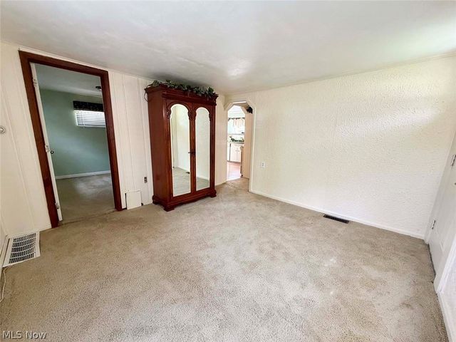 1610 Connecticut Avenue SE, Massillon, OH 44646