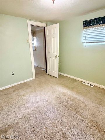 1610 Connecticut Avenue SE, Massillon, OH 44646