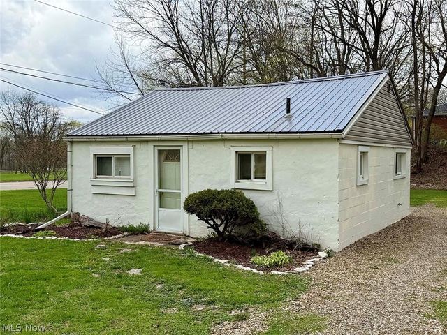 1610 Connecticut Avenue SE, Massillon, OH 44646