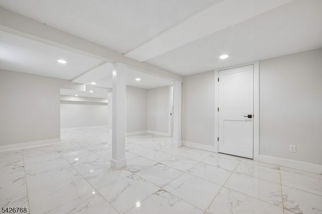 111 N Summit Ave, Chatham Boro, NJ 07928