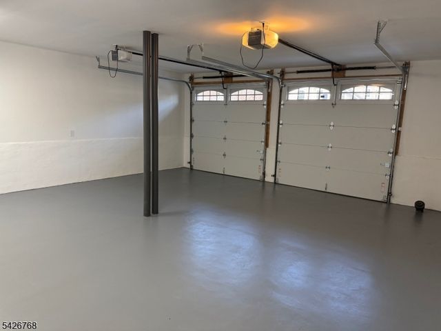 111 N Summit Ave, Chatham Boro, NJ 07928