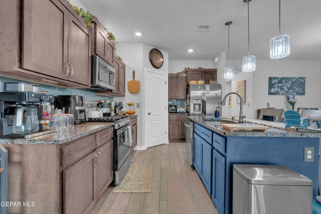 930 HULL Street, El Paso, TX 79928