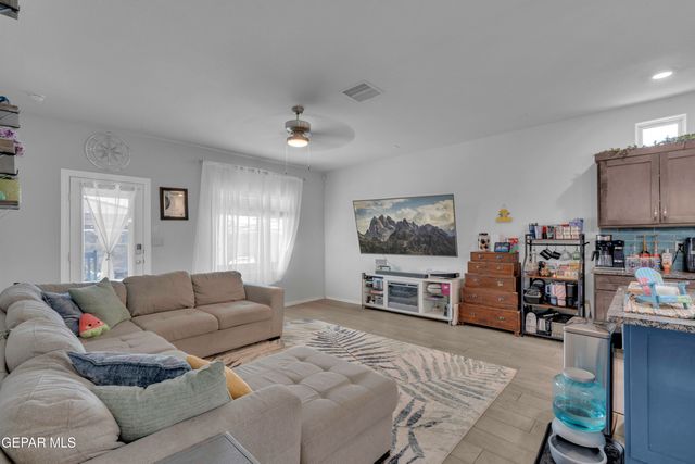 930 HULL Street, El Paso, TX 79928