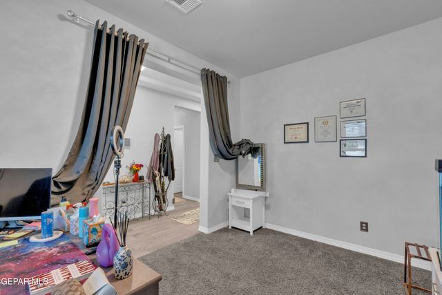 930 HULL Street, El Paso, TX 79928